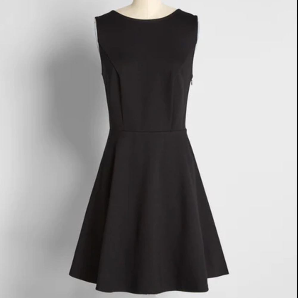 Brand New with tags City Triangles Black Sleeveless Dress Size M